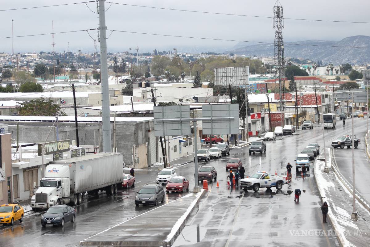 Liberan algunas vialidades en Saltillo; Policía de Tránsito pide paciencia a conductores