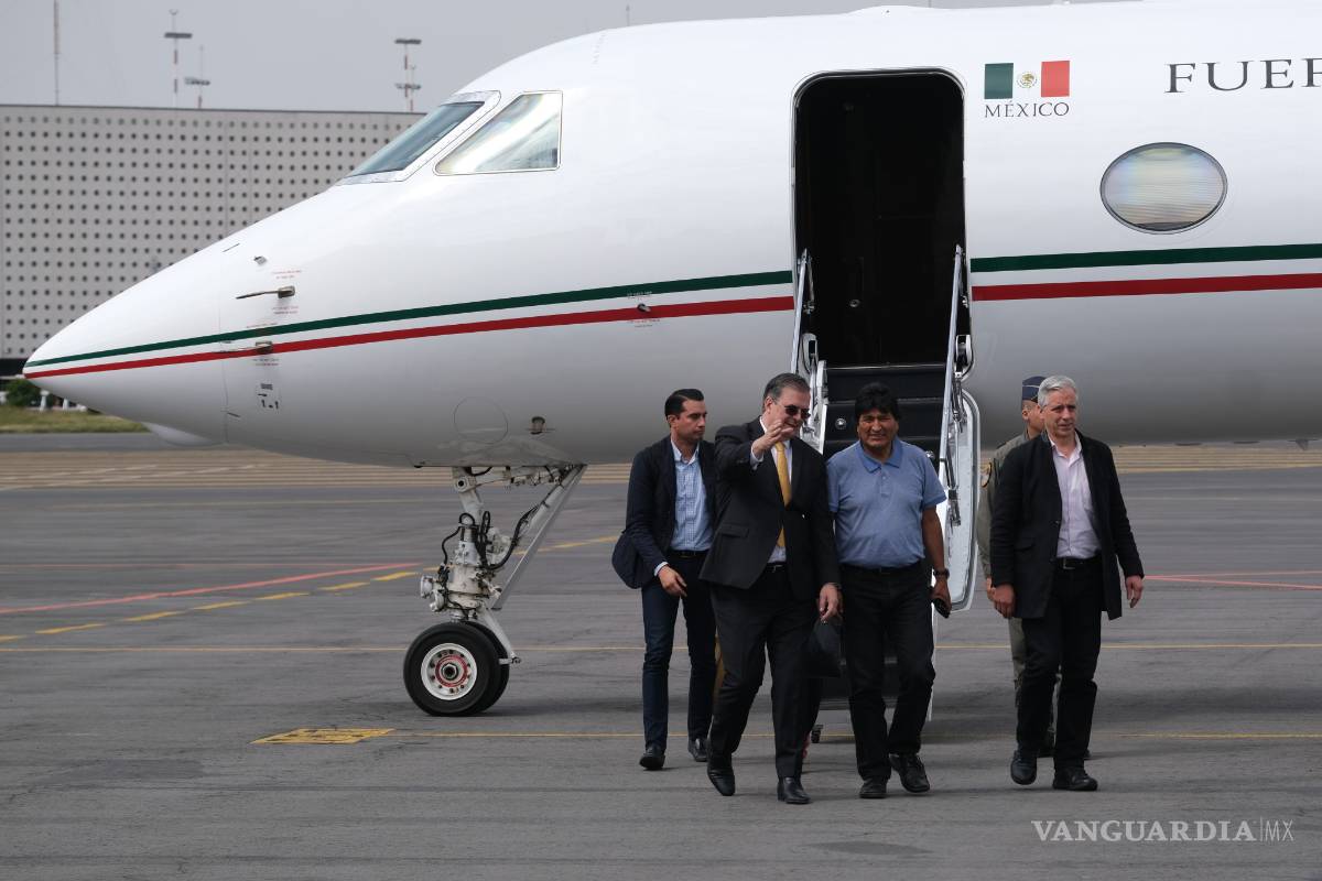 Aprueban senadores ascenso de piloto que trajo a Evo Morales a México