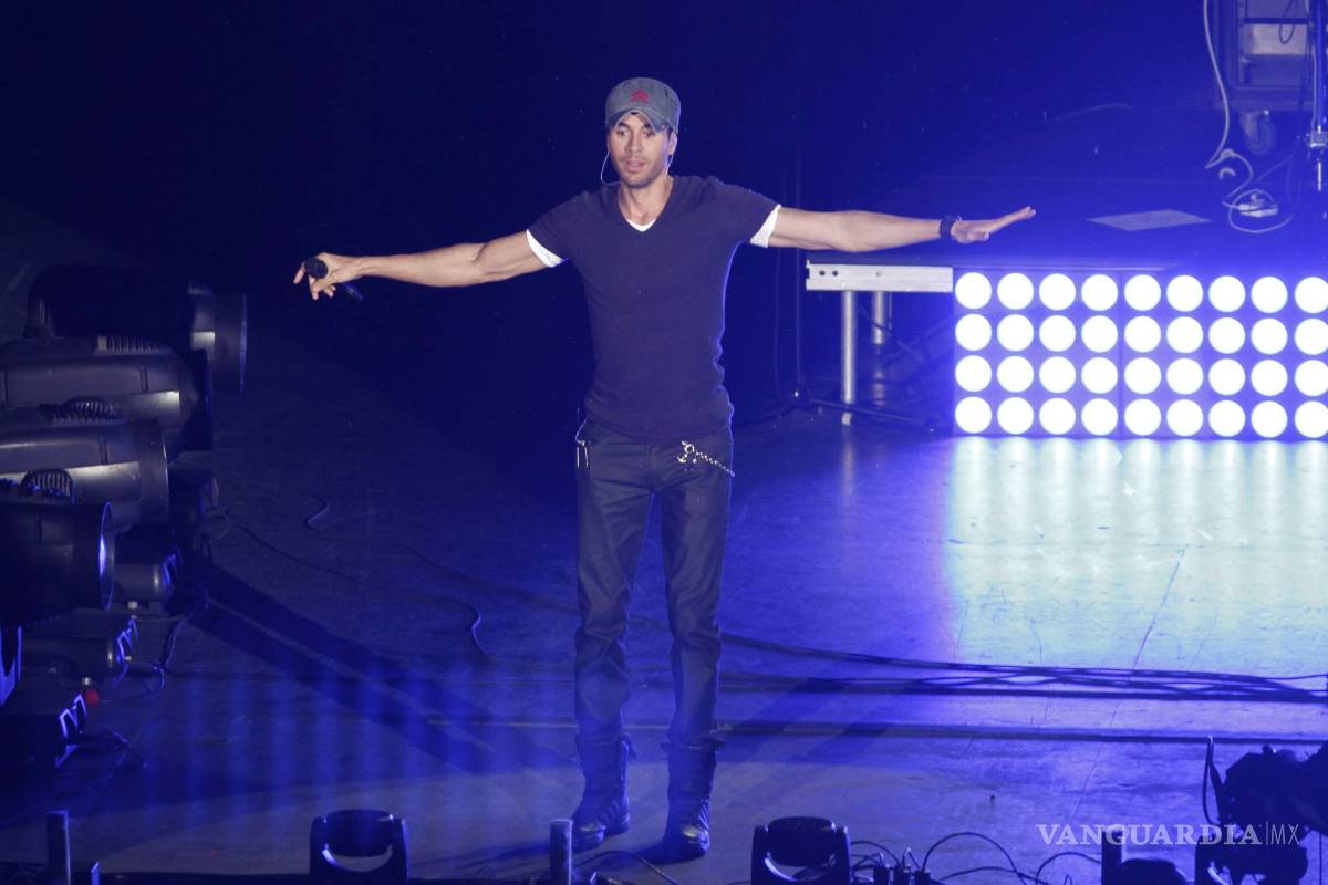Enrique Iglesias cautivó al público tapatío con show ‘Sex and Love’