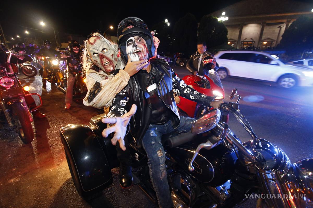 $!Disfrutan más de 60 mil personas, el Festival de las Ánimas del Desierto de Saltillo