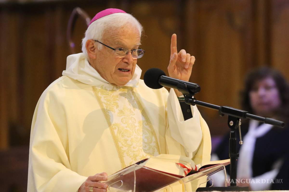 Niega obispo de Saltillo que haya sido suspendido por el Vaticano