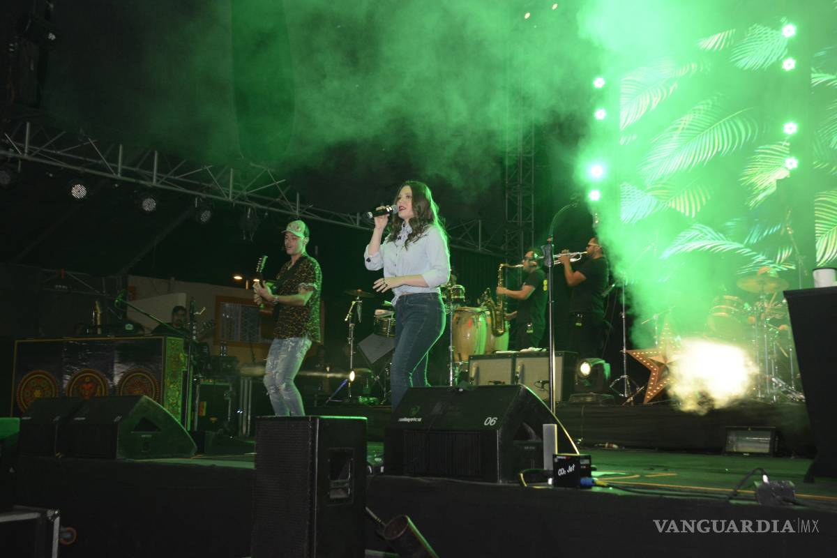 $!Jesse y Joy regalan ‘Un Besito Más’ a Saltillo