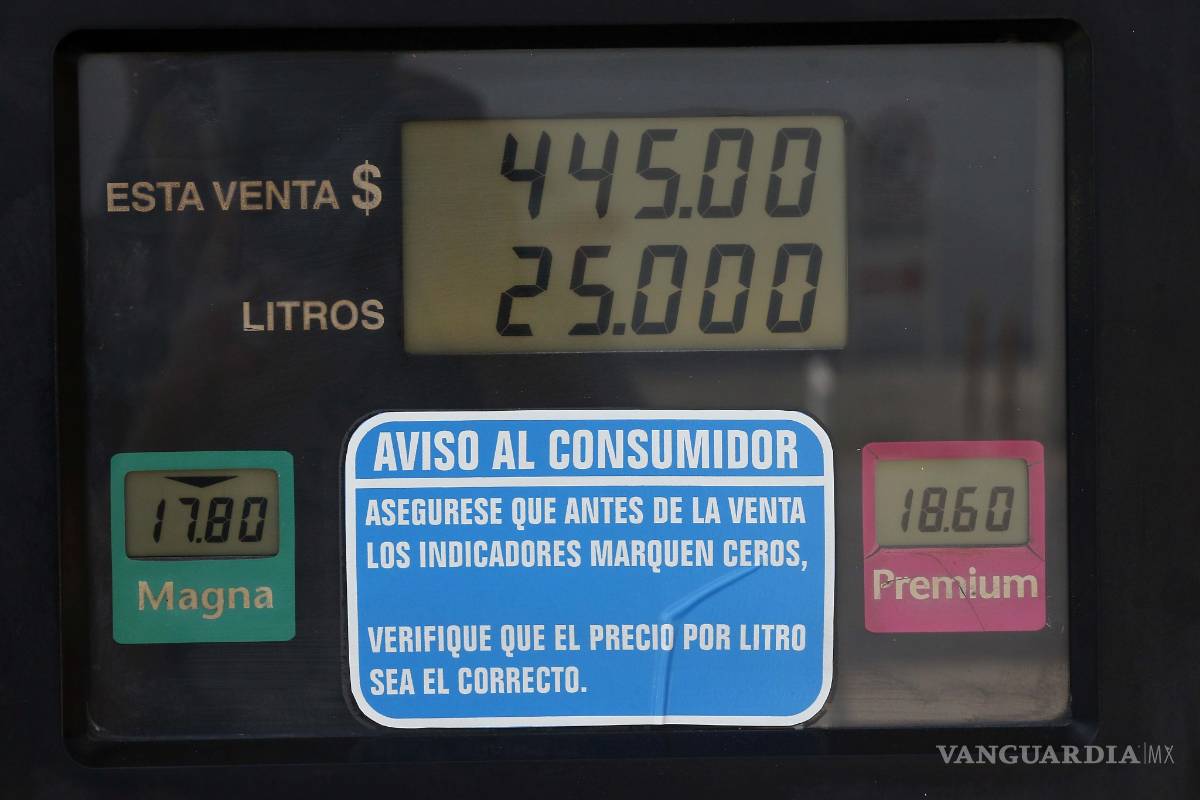 $!Continúa a la baja precio de la gasolina en Saltillo
