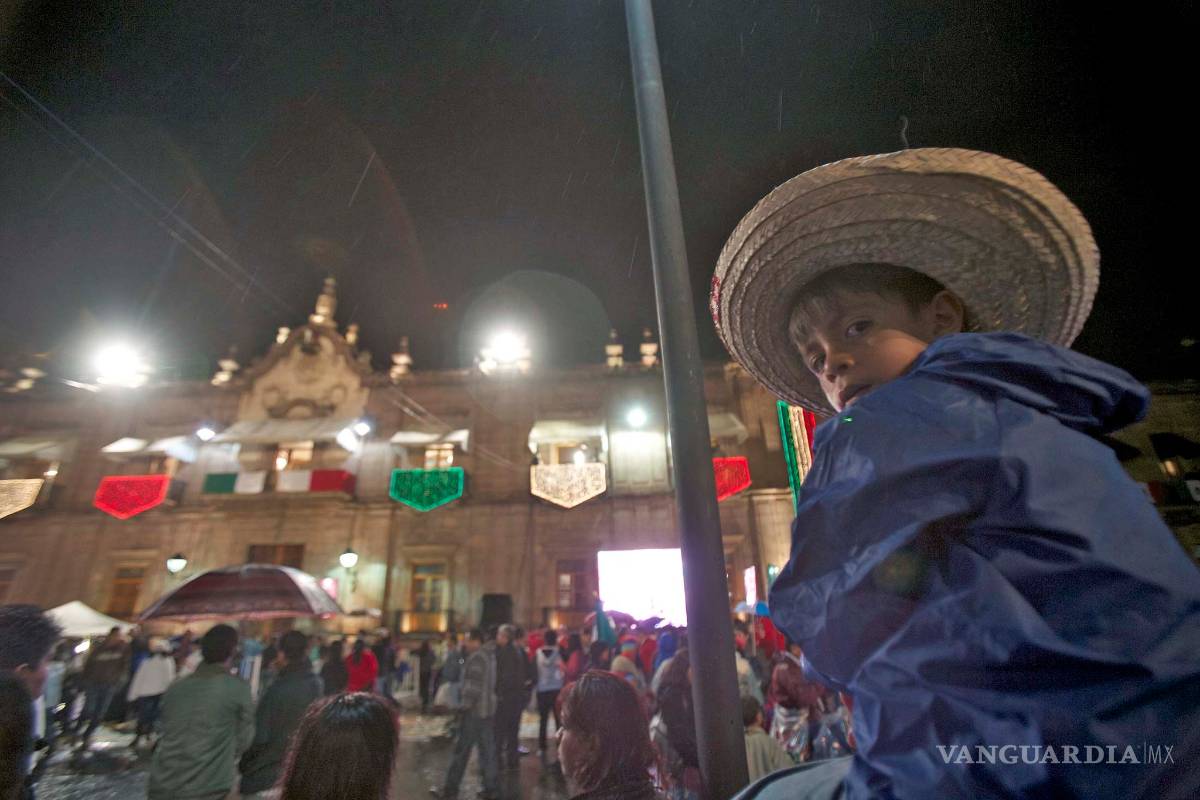 La PGR ofrece recompensa de 1.5 millones por autores de ataque con granadas en Michoacán