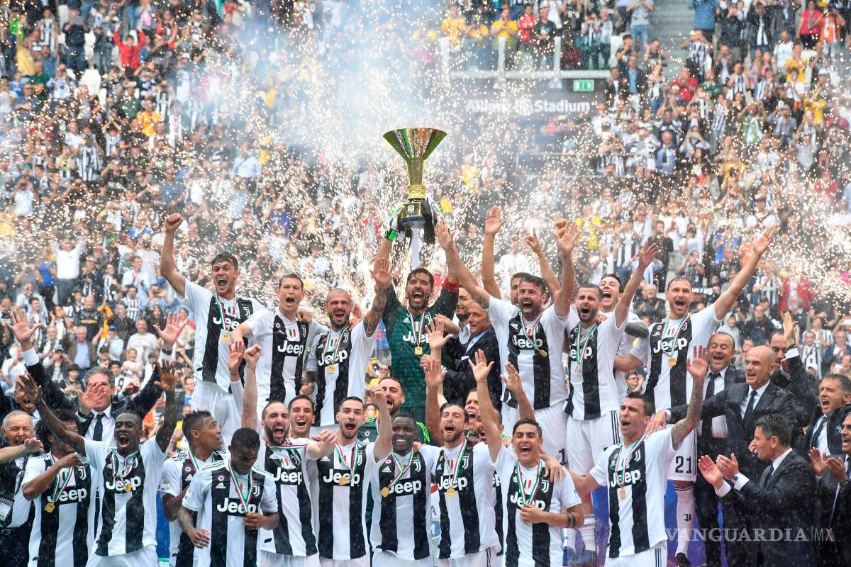 $!Con el Scudetto en lo alto, Buffon se despide de la Juventus