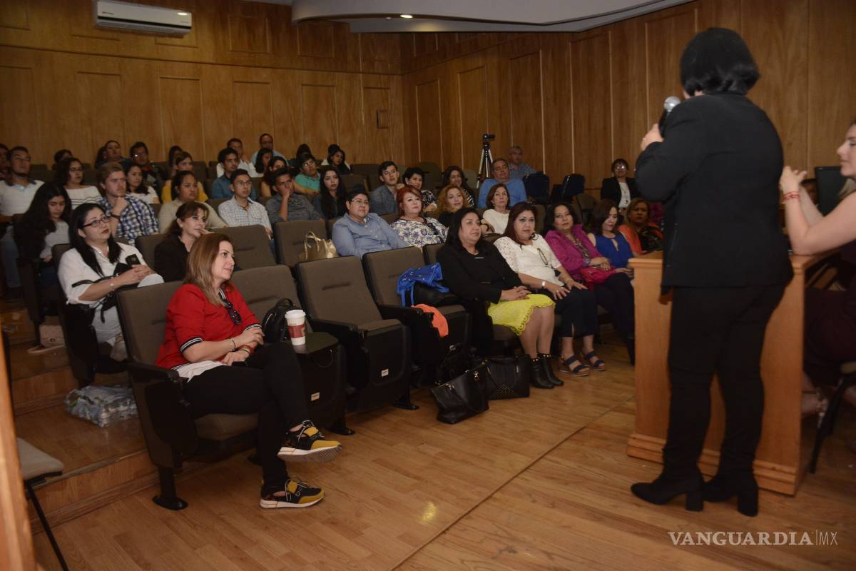 En Foro Profesional de Abogadas de Saltillo aseguran que la discriminación contra las mujeres inicia porque son vistas como maniquíes