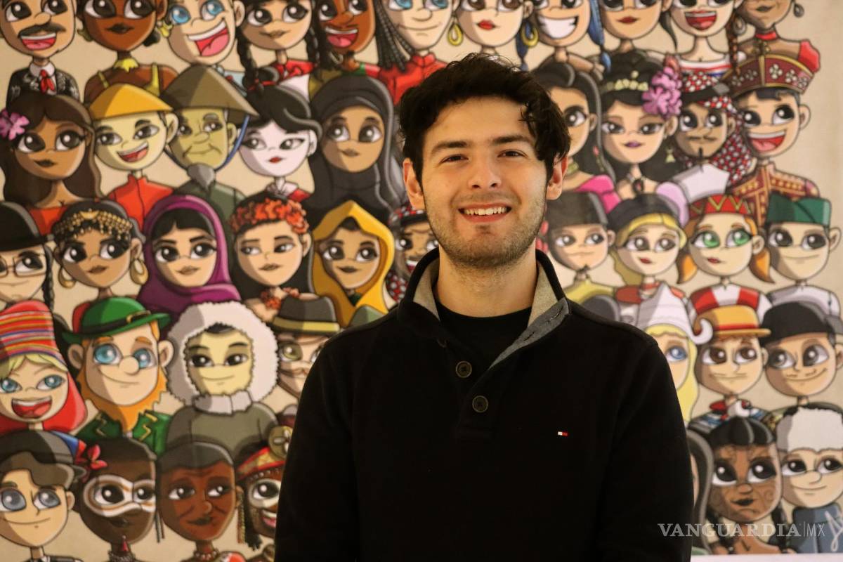 $!12 de enero del 2023 Ya están en el sistema con el nombre de Alex Carrillo Imaginatopia para la sección VMas, nota del reportero Mauro Marines, conferencia y exposición Imaginatopia de Alex Carrillo en el Teatro García Carrillo. 01f aaa. Alex Carrillo compartió sus experiencias en el Teatro García Carrillo. 02f aaa. Exposición Imaginatopia de Alex Carrillo en el Museo del Teatro García Carrillo. 03f. Alex Carrillo acompañado por sus amigos.