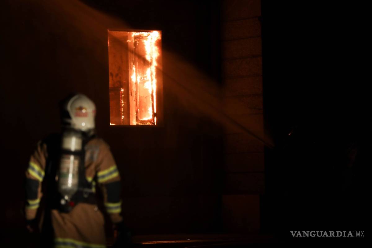 $!Brasil pierde buena parte de su historia, voraz incendio destruye el Museo Nacional y todo su acervo