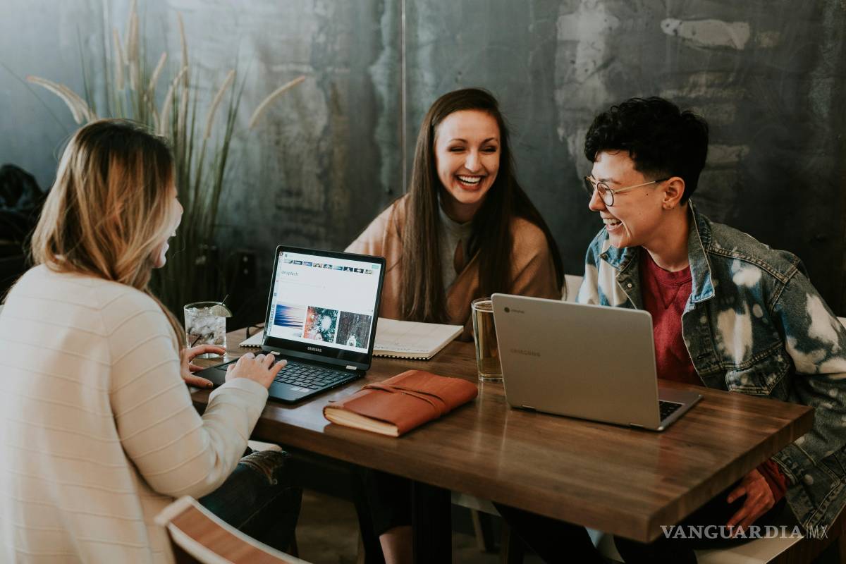 $!Relaciones amorosas en el trabajo: ¿Son ilegales en México? Esto dice la Ley Federal del Trabajo