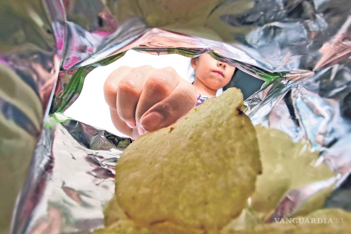 Van por endurecer medidas anticomida chatarra en internet y TV