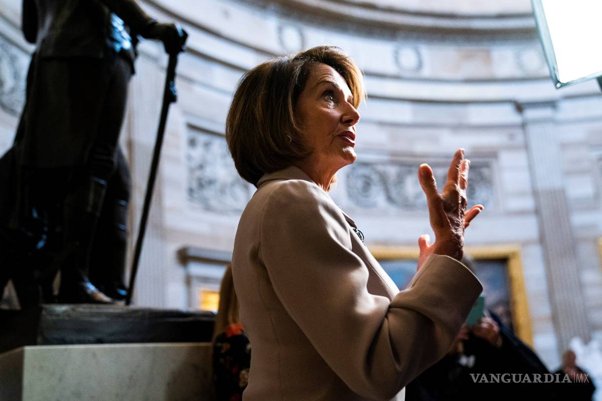 Nancy Pelosi pide a Trump reabrir la Administración y debatir luego el muro
