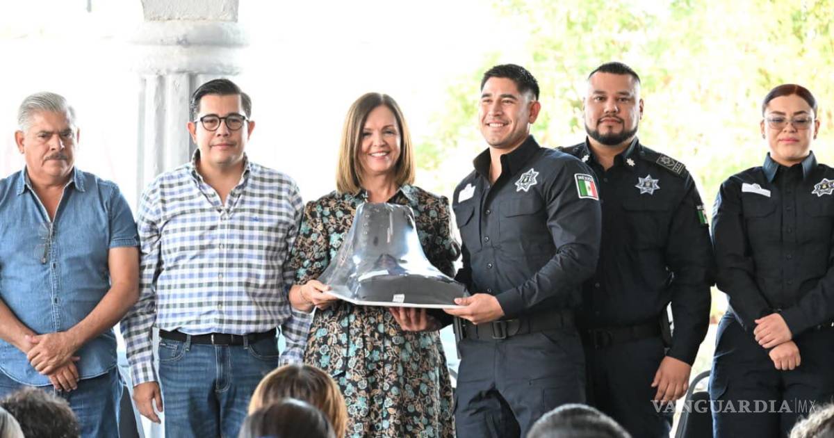 Entregan uniformes y calzado táctico a 103 policías de Frontera, Coahuila