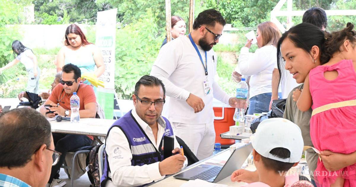Llevan brigada de salud y apoyos a familias afectadas por las lluvias en Frontera