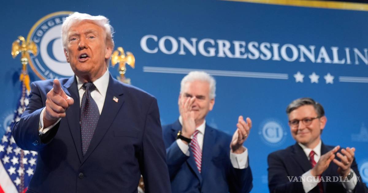 Trump tiene un plan para ganar las elecciones legislativas; los republicanos de la Cámara tienen otro