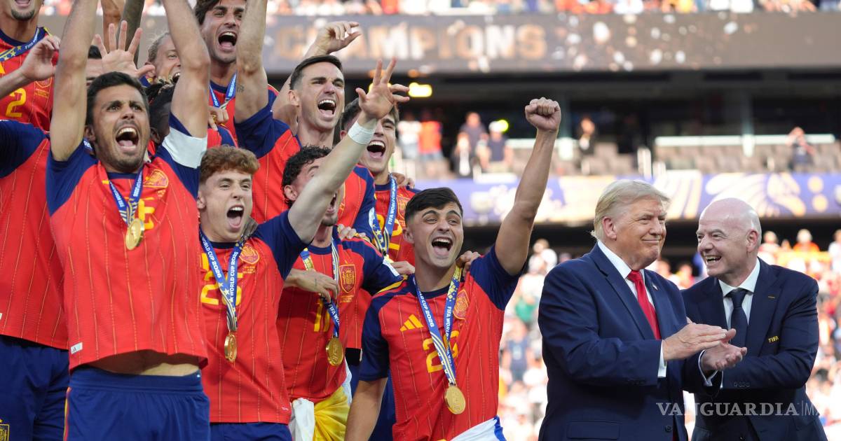 VIDEO: Donald Trump no deja el estrado y opaca festejo de España en el Mundial 2026