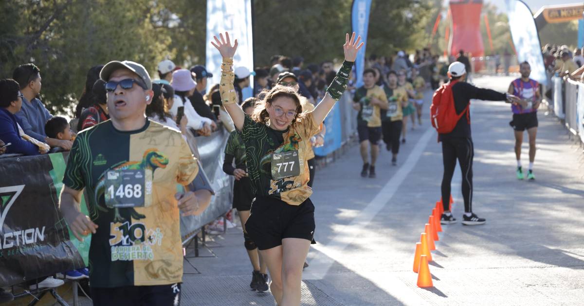 Entre dinosaurios y convivencia familiar, el Museo del Desierto recibe a 1840 corredores