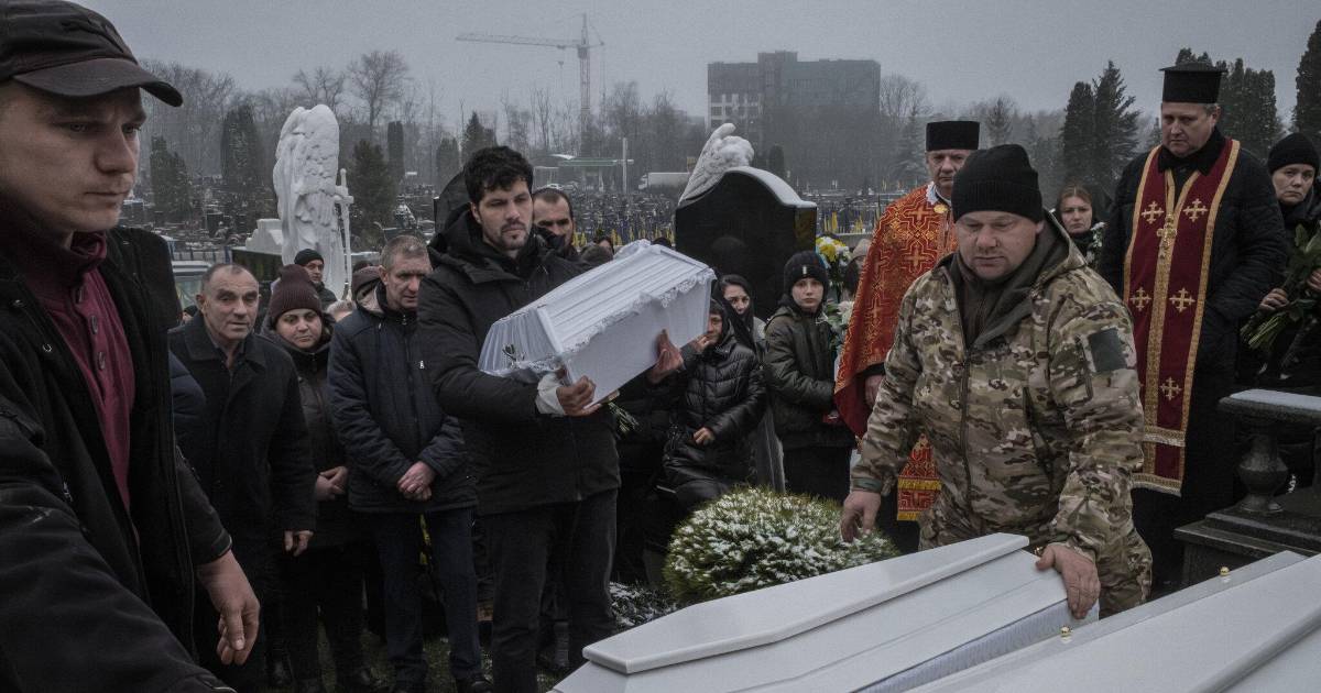 Mientras Trump busca el fin de la guerra en Ucrania, Europa se esfuerza para hacerse escuchar