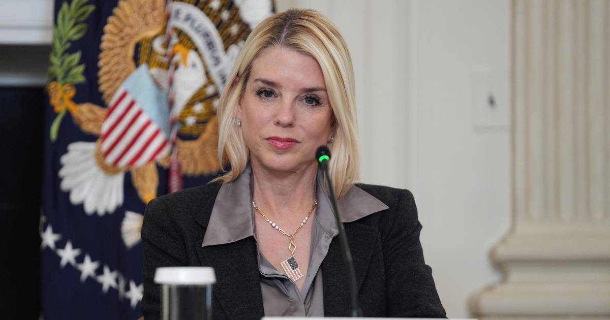 Acusan a Padre e hijo de traficar más de 300 armas y municiones de EU a México