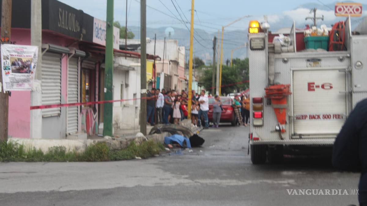 Explosión acaba con la vida de peatón, en Saltillo