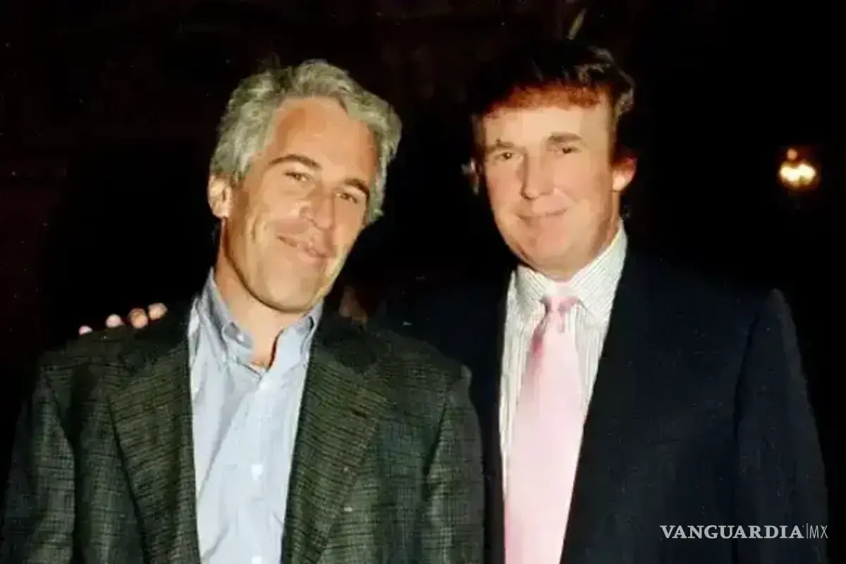 Trump firma ley que obliga hacer públicos los Archivos de Epstein