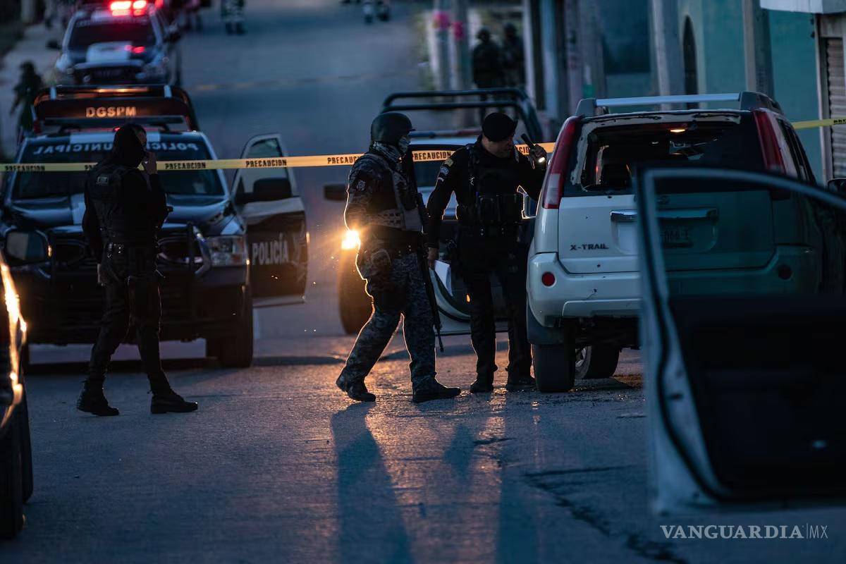 Policías de San Luis Potosí enfrentan proceso por siete cuerpos hallados en Zacatecas