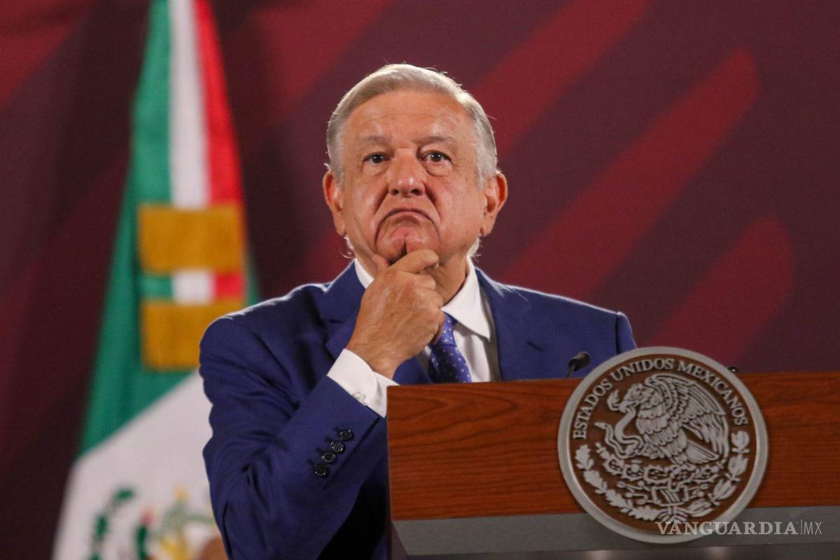 ¿Quién manda? Sheinbaum, sin querer, le da un manotazo a AMLO en la reforma a la ley de amparo