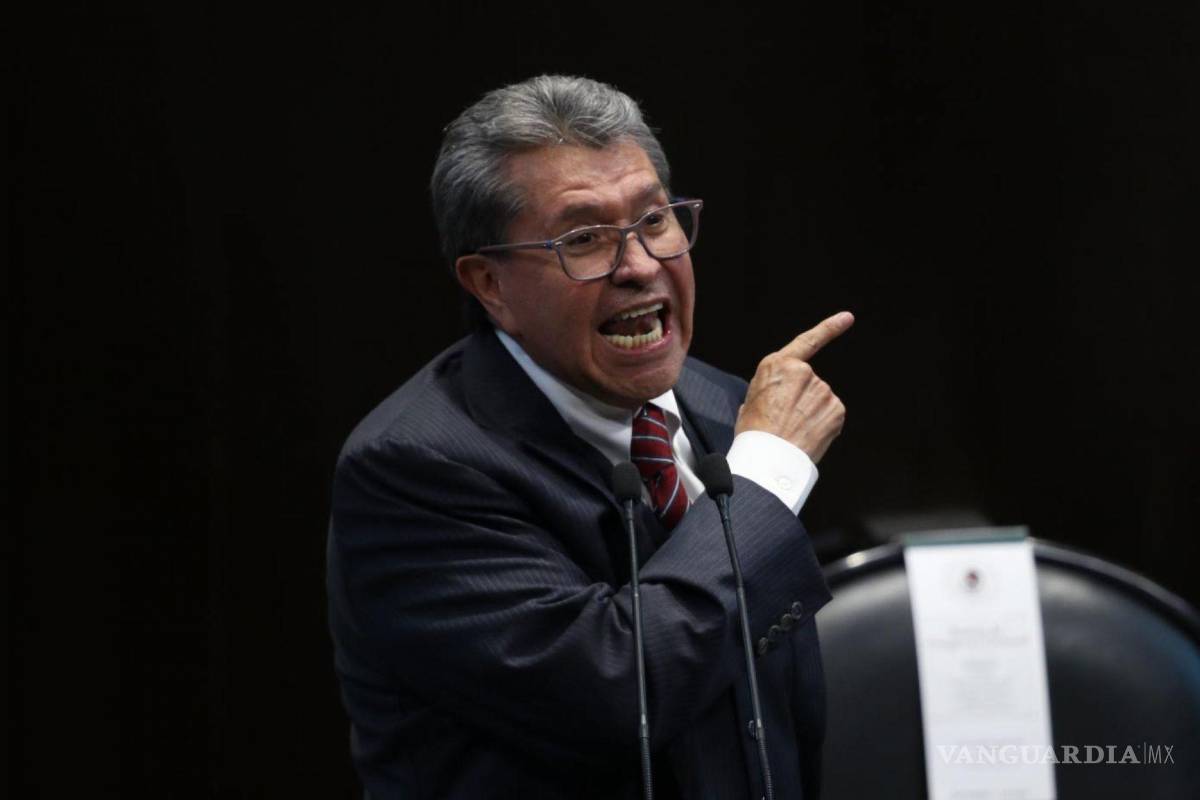 Reducción de jornada laboral de 40 horas no está en la agenda legislativa de este periodo: Monreal