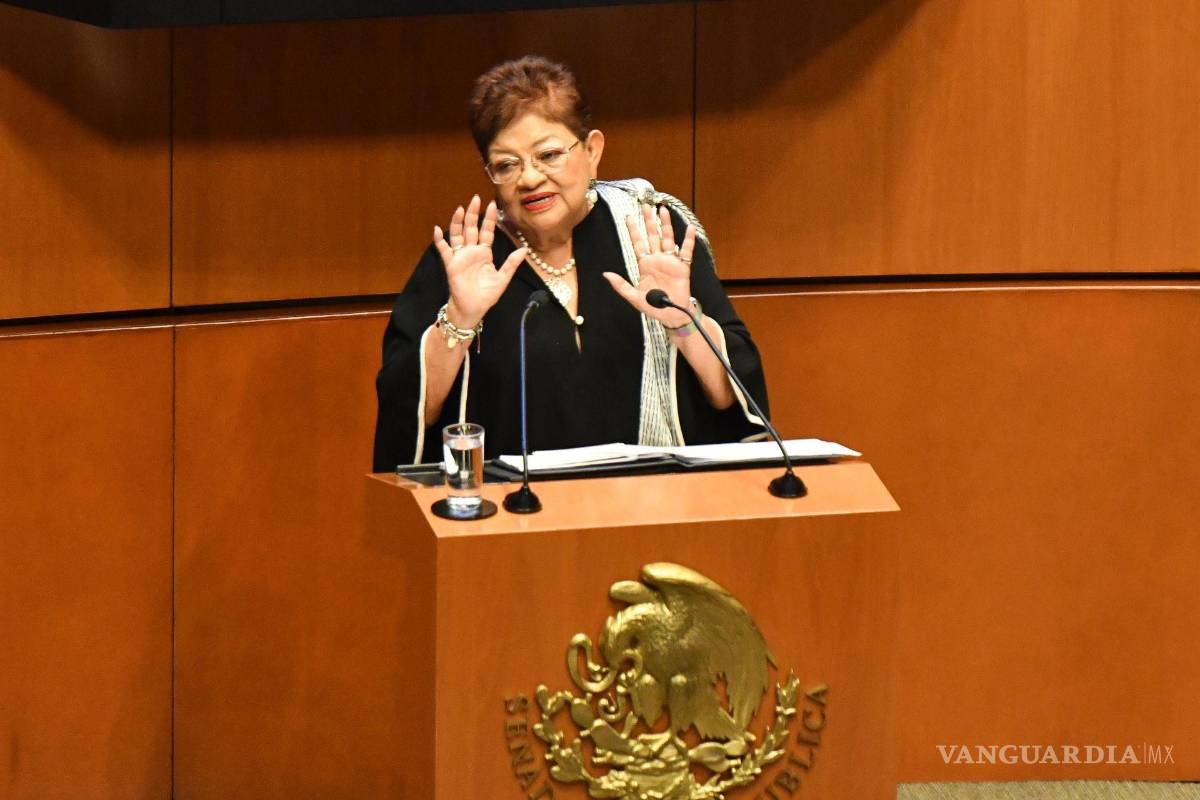 Ernestina Godoy es elegida como titular de la FGR por el Senado