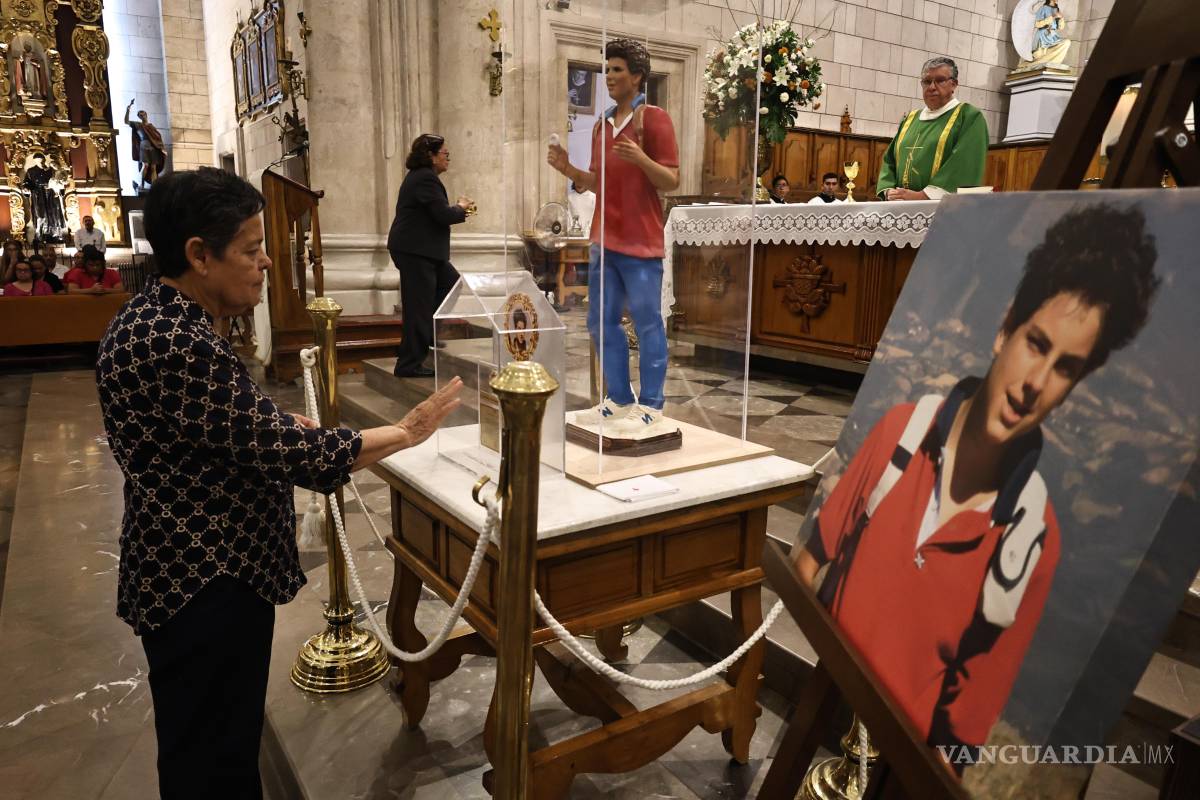Reliquia de Carlo Acutis, 1er santo millennial, ‘ya ha tocado a muchos saltillenses’