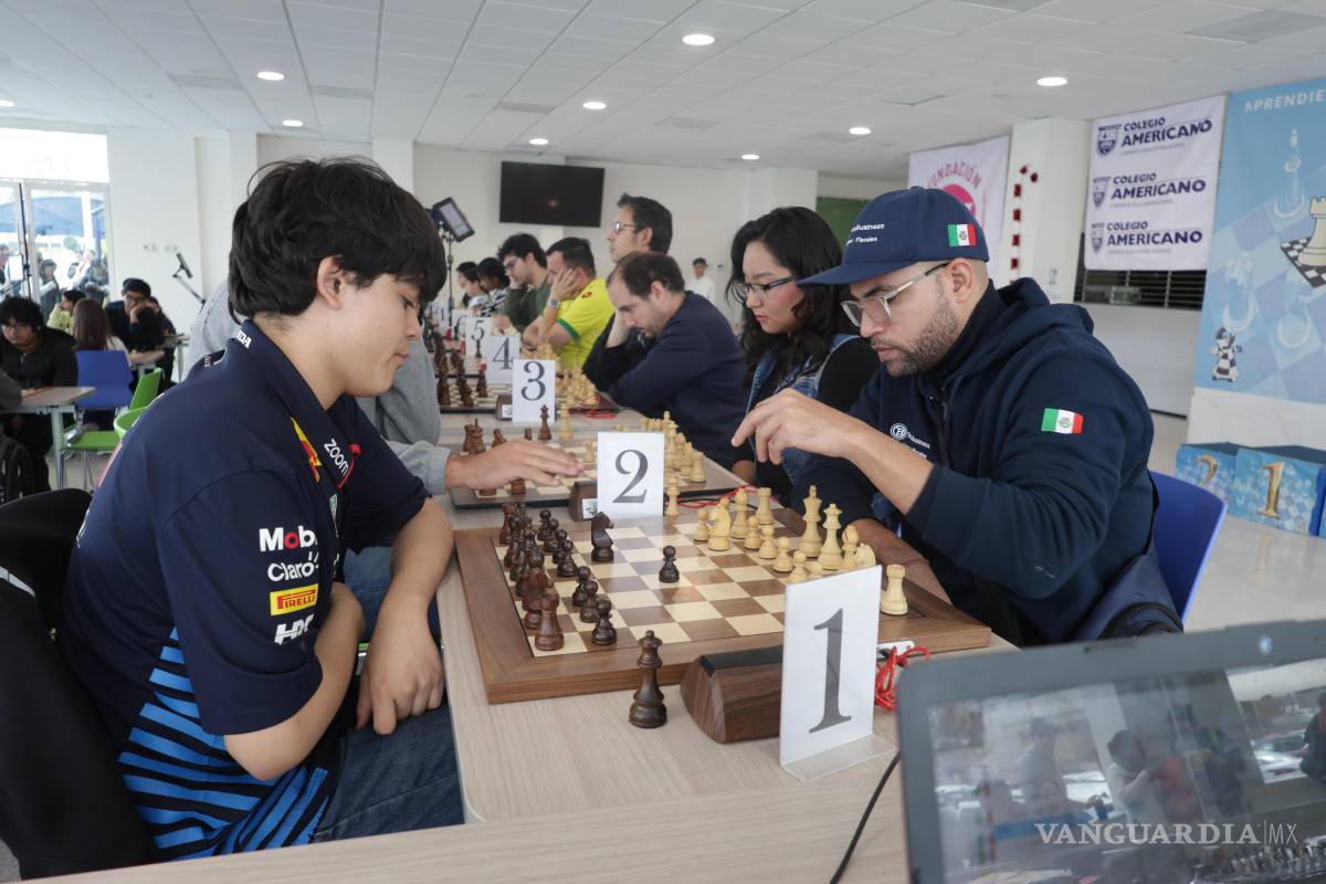 $!El Colegio Americano de Saltillo vivió un ambiente familiar y vibrante, con tableros electrónicos y la presencia de jugadores consolidados.