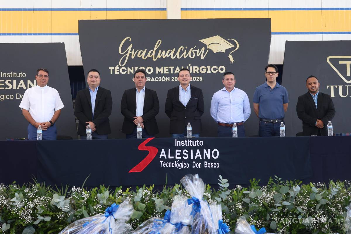 Celebra Tupy la graduación de 34 trabajadores como técnicos metalúrgicos