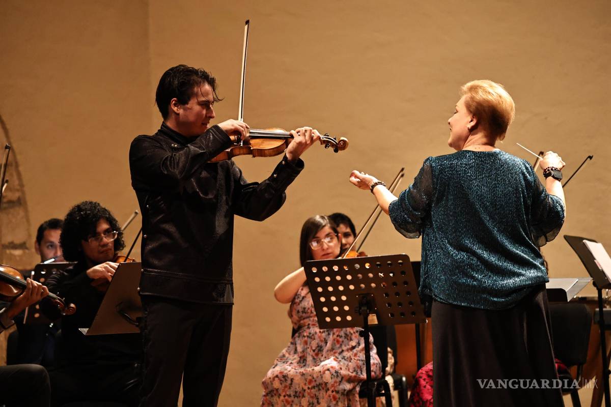 $!OMSA encanta al Museo de las Aves de Saltillo con Bach y Mendelssohn