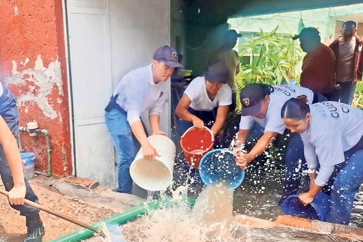 $!Querétaro vivió una de sus noches más críticas en lo que va del año debido a las intensas lluvias registradas el pasado viernes, que dejaron un saldo de dos personas muertas, múltiples inundaciones y daños materiales.