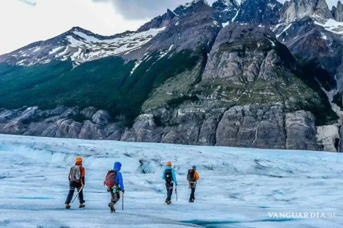 SRE lamenta muerte de dos mexicanos en accidente en parque Torres del Paine, en Chile