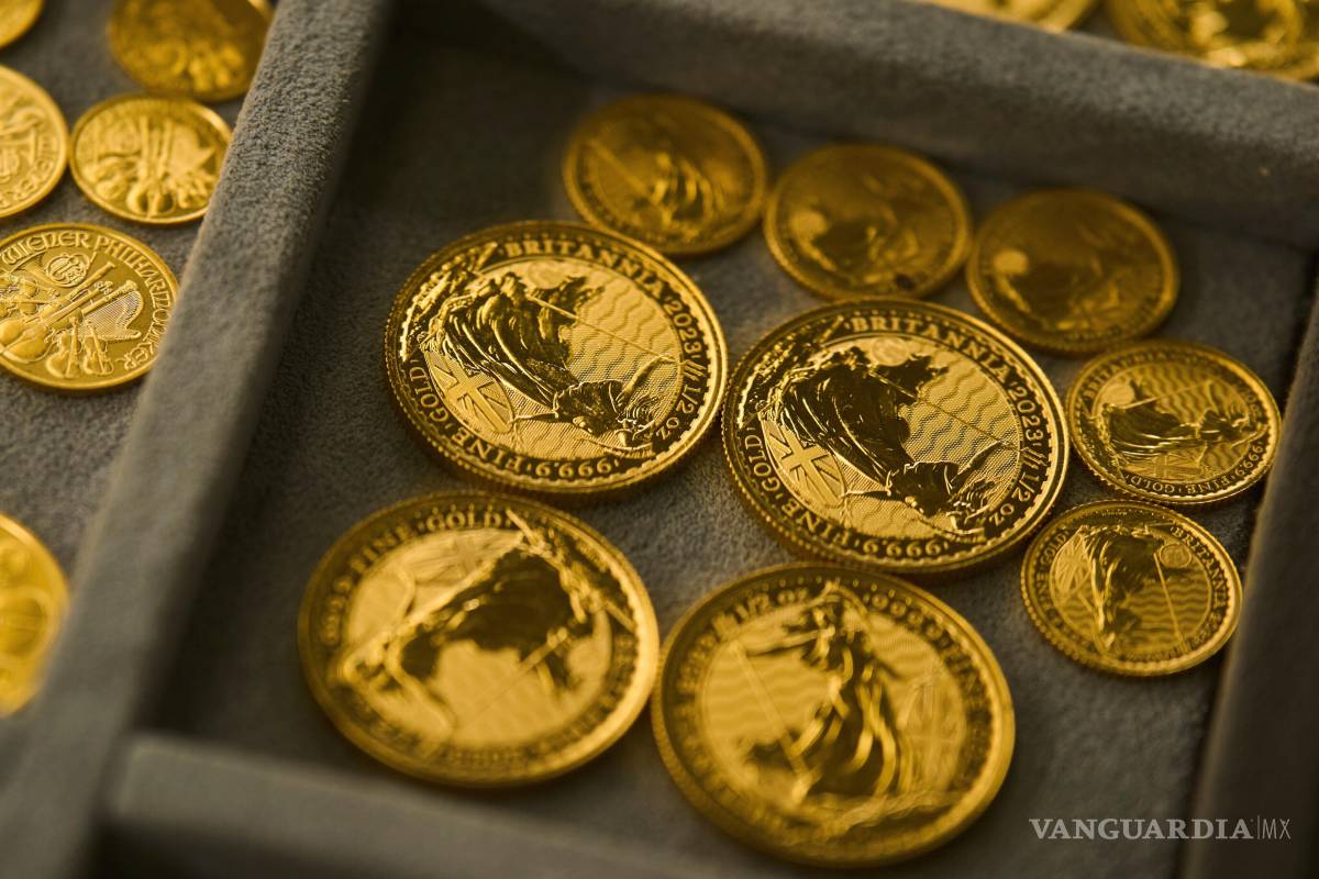 Futuros del oro superan por primera vez los 4 mil dólares por onza