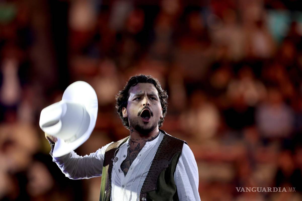 ¿Por qué o qué? Confiesa Christian Nodal que le ‘da ansiedad la vida’