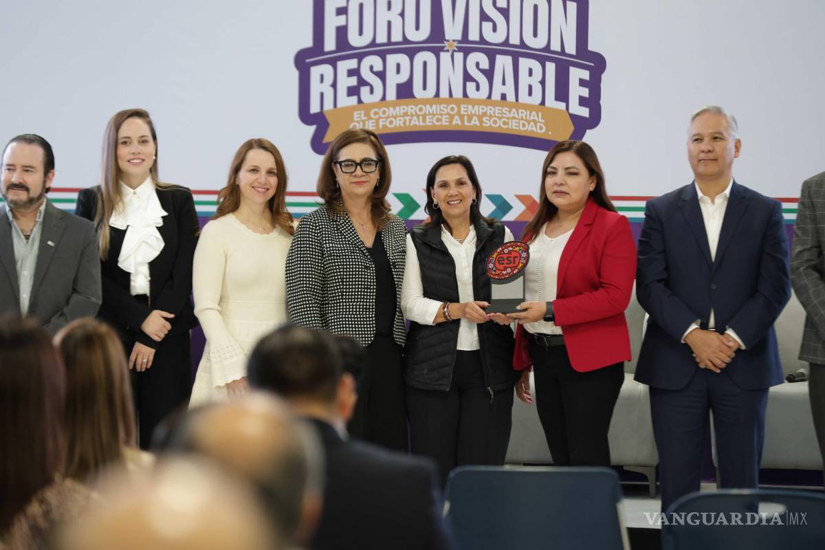 Promueven en Saltillo la responsabilidad social desde el Foro Visión Responsable; entregan reconocimientos