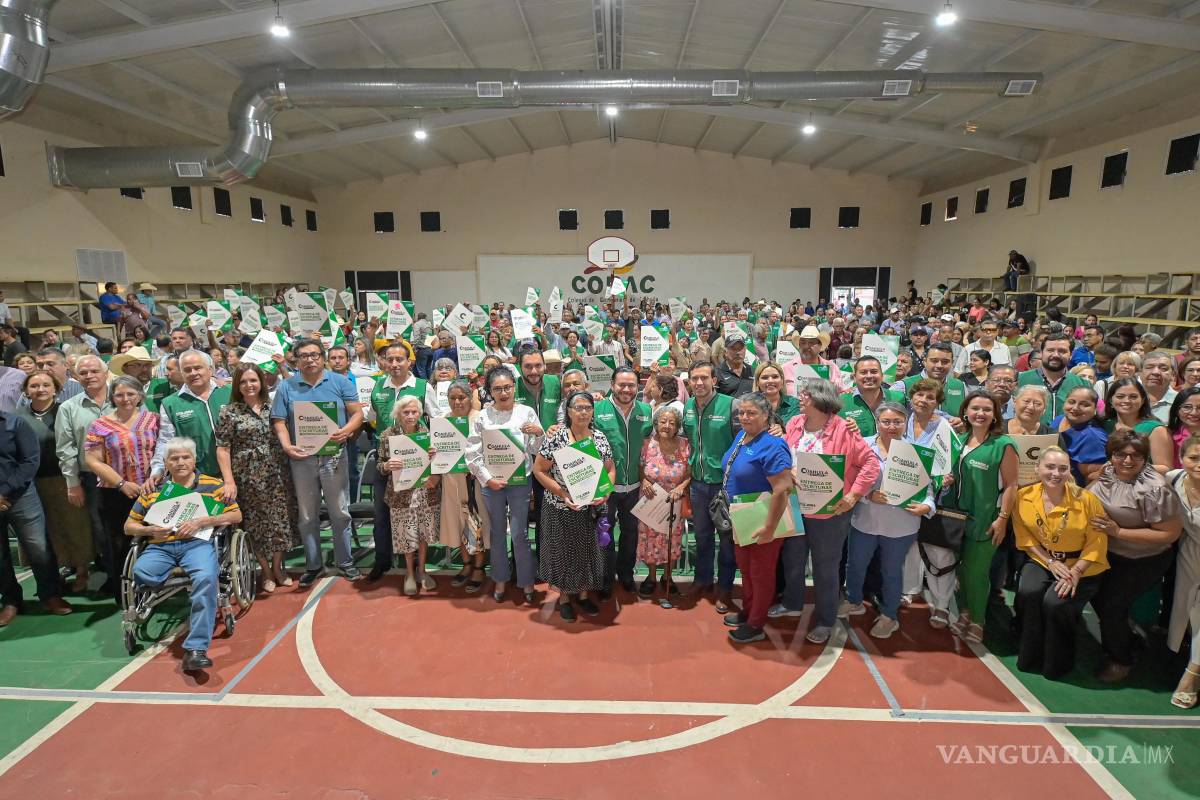 Monclova: Certeza jurídica y apoyo alimentario llegan a familias de la Región Centro