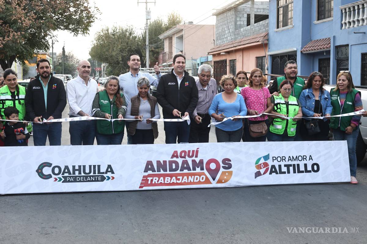 Entrega Javier Díaz rehabilitación de pavimento en la colonia Providencia de Saltillo