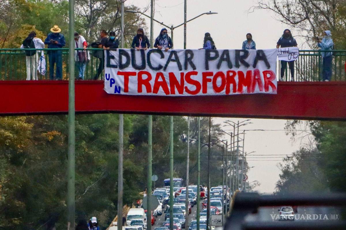 Estudiantes de la UPN exigen la destitución de la rectora, Rosa María Torres