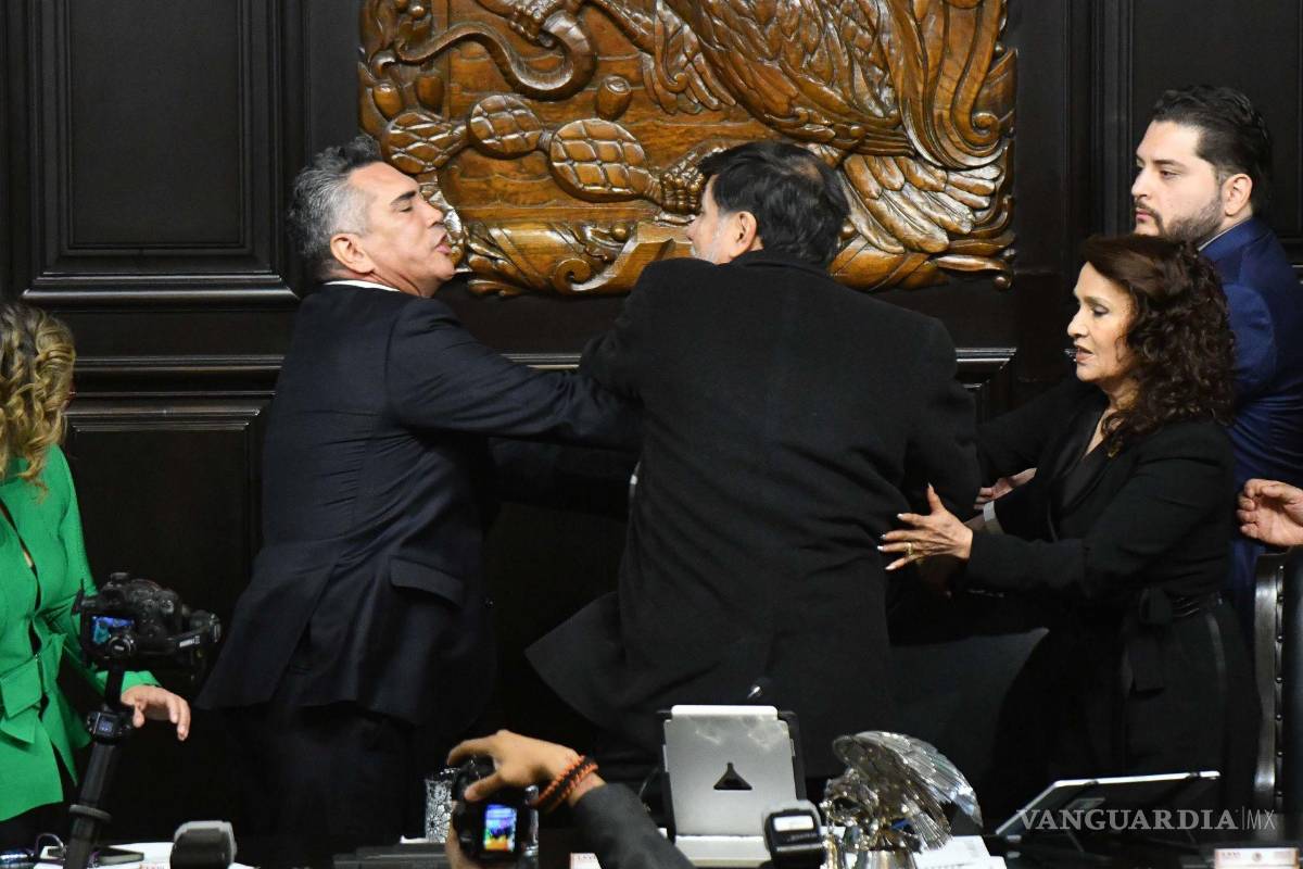 Noroña denuncia ante FGR a “Alito” Moreno tras agresión en el Senado