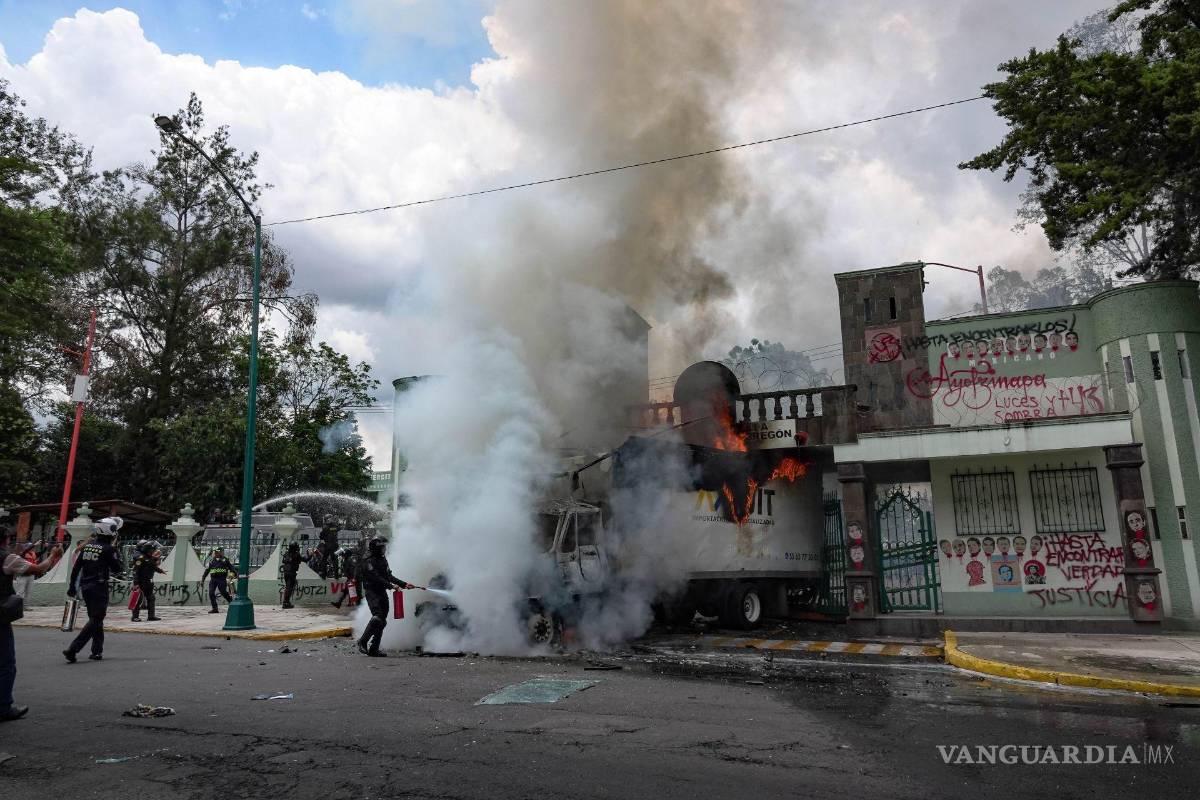 Canaco condena actos de ‘vandalismo’ sobre negocios en Marcha por caso Ayotzinapa