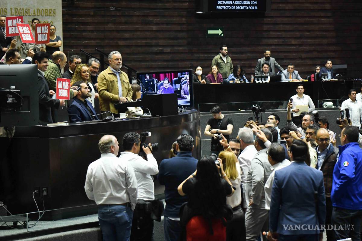 La 4T quiere robarnos la intimidad... para chantajearnos