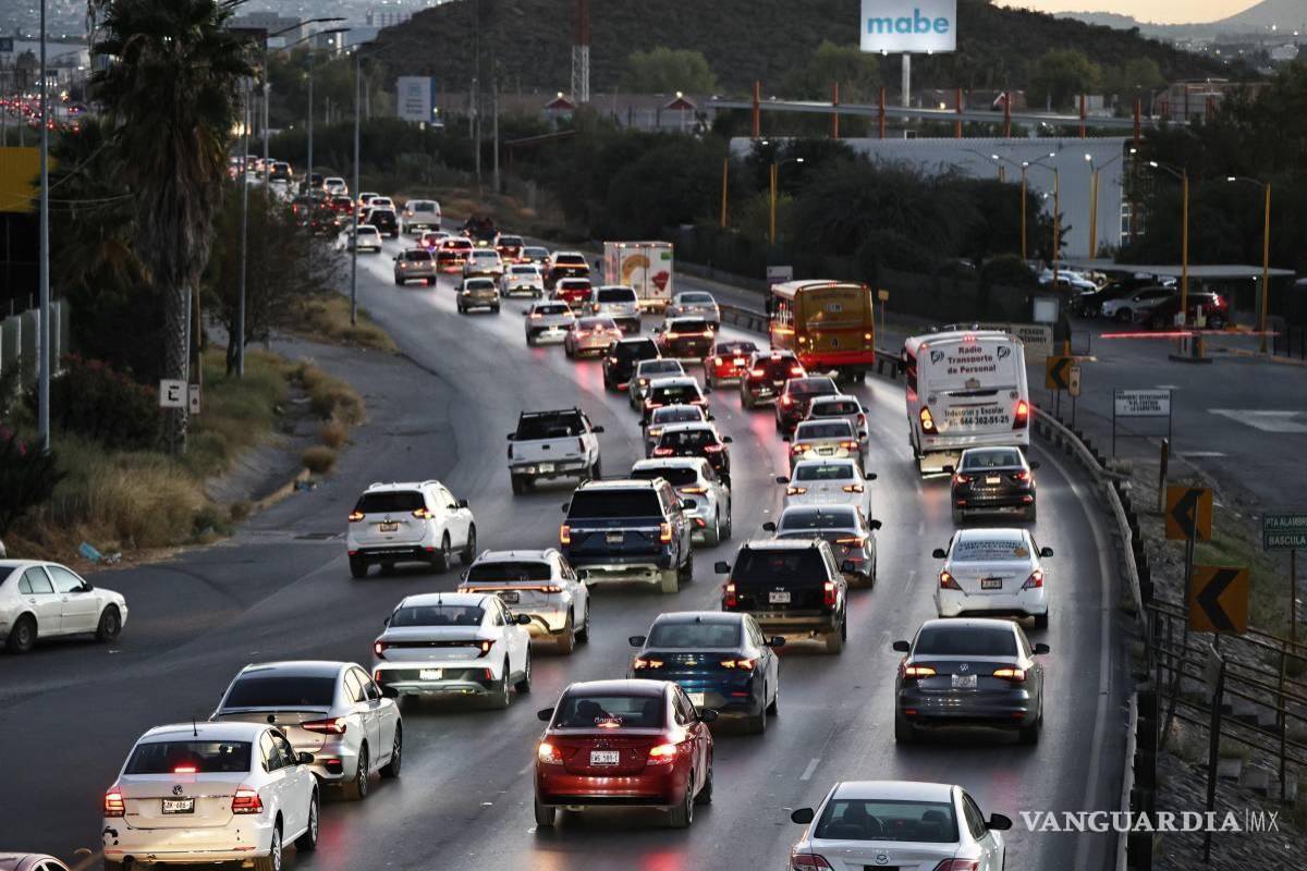 Coahuila: Incumple 40% de automovilistas con el pago de derechos vehiculares; en 2026, refrendo costará $2 mil 441