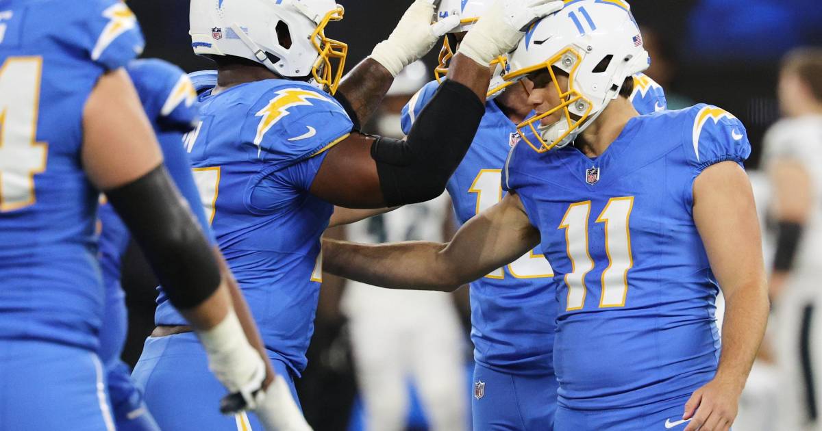 Tiempo extra define el triunfo de Chargers sobre Eagles en el Monday Night Football
