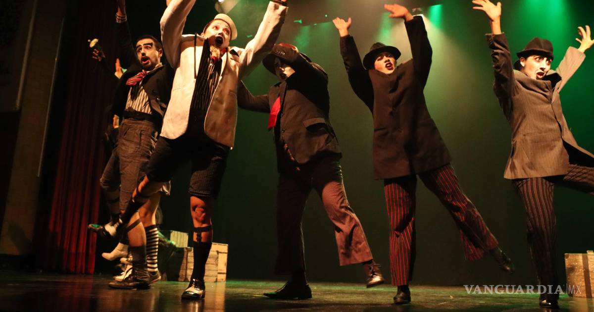 ‘Ui did it’ llegó al FINA 449 con una puesta en escena que mezcla cabaret, sátira y denuncia