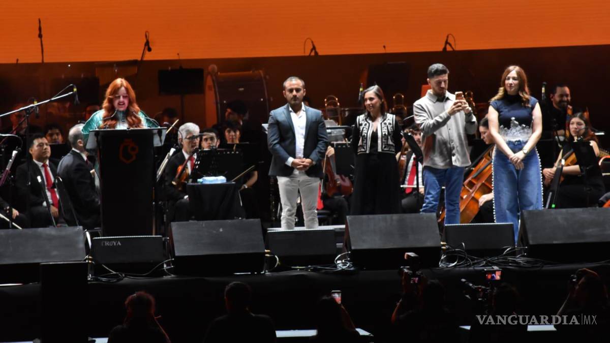 Con homenaje a Juan Gabriel, inicia la 19 edición del Festival Internacional Santa Lucía en Nuevo León