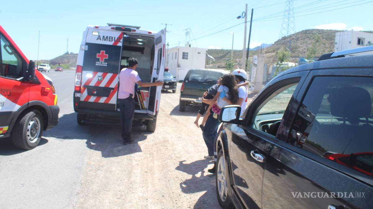 Muere prensado tras caer a barranco en la Saltillo-Zacatecas; cuatro personas lesionadas