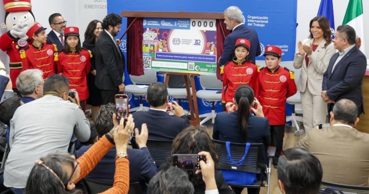 Develan billete de lotería por siete décadas de la Organización Internacional del Trabajo en México