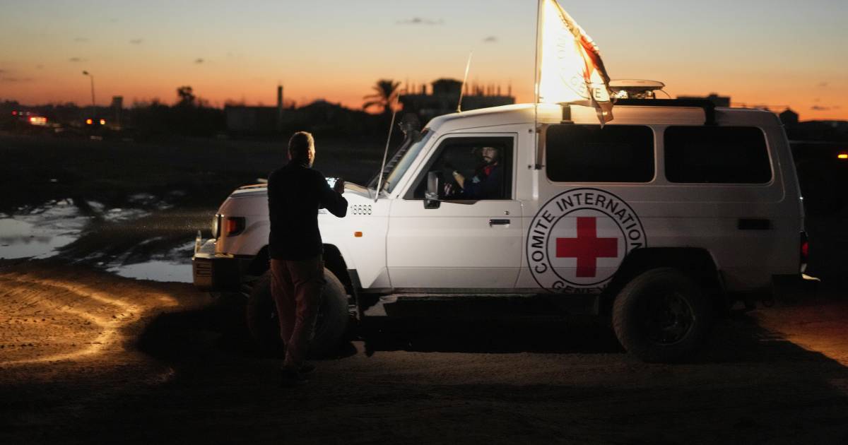 Israel devuelve 15 cuerpos más de palestinos; primera fase de tregua se acerca a su fin